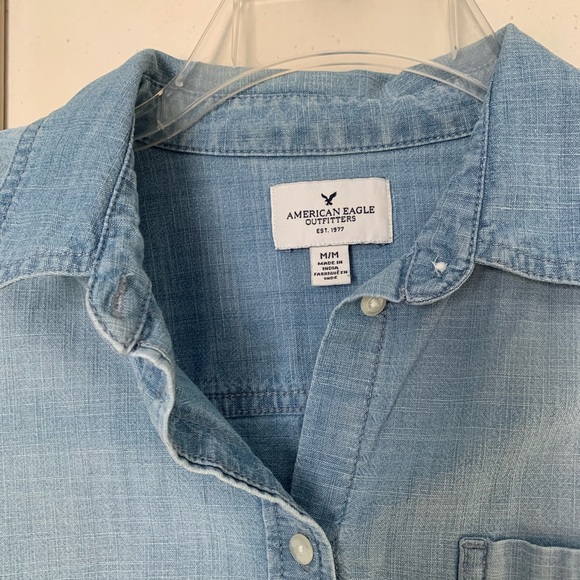 American Eagle Chambray Shirt - Picture 3 of 9
